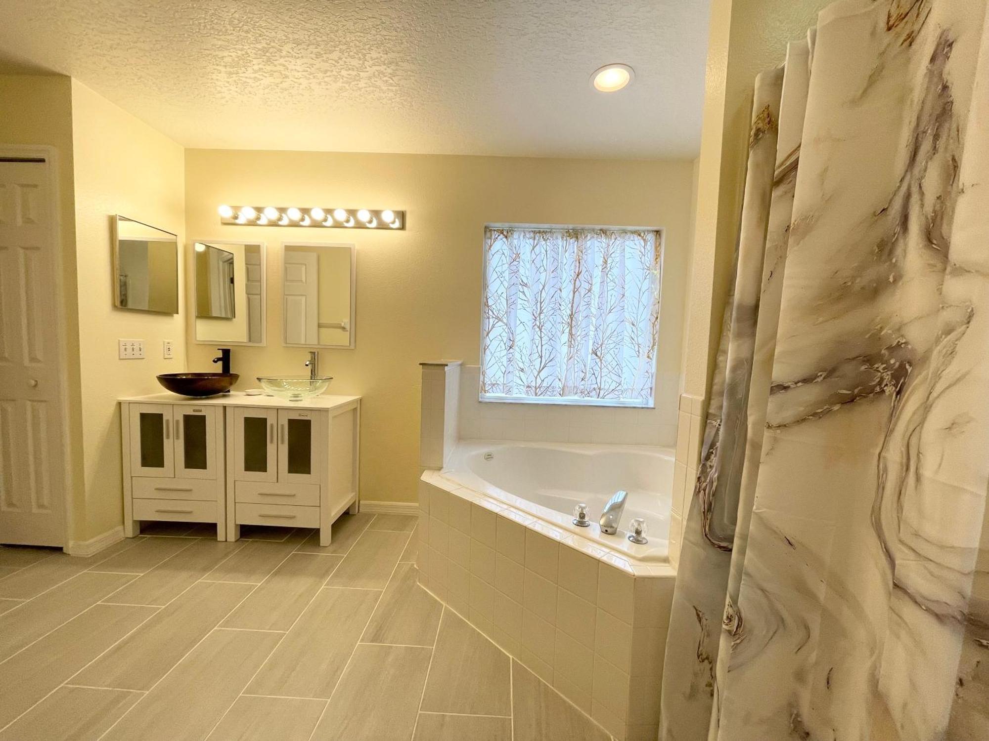 Fully Renovated, Quiet, Spacious Disney Themed Pool Home With Office Киссимми Экстерьер фото